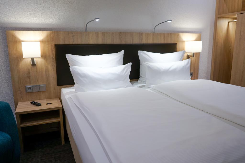 Hotel Go2Bed Weil Am Rhein - Basel Rum bild