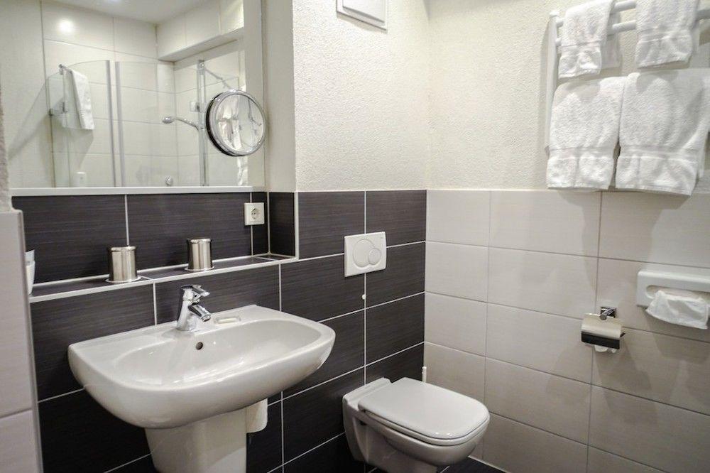 Hotel Go2Bed Weil Am Rhein - Basel Exteriör bild