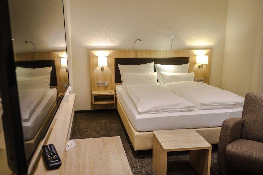 Hotel Go2Bed Weil Am Rhein - Basel Exteriör bild